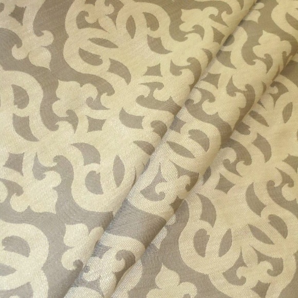 Aristocrat Multiuse Home Decor Damask Fabric - Picture 5 of 8
